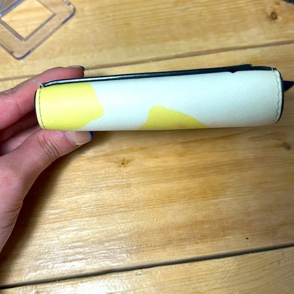 Kate Spade Lemon Zest Crossbody Tote Set - Picture 6 of 17